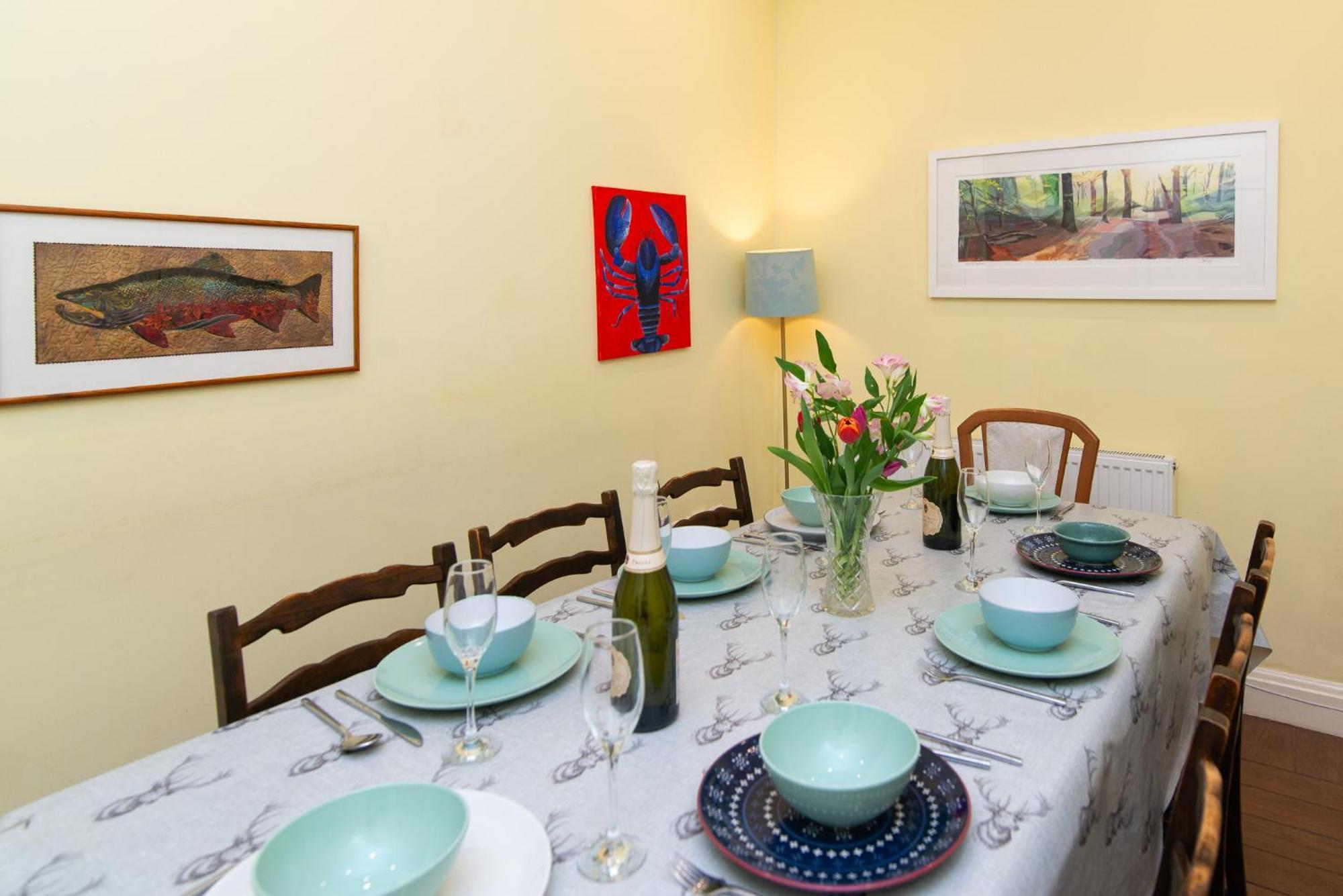 Spacious Retreat With River Views Near Peak District マトロック エクステリア 写真