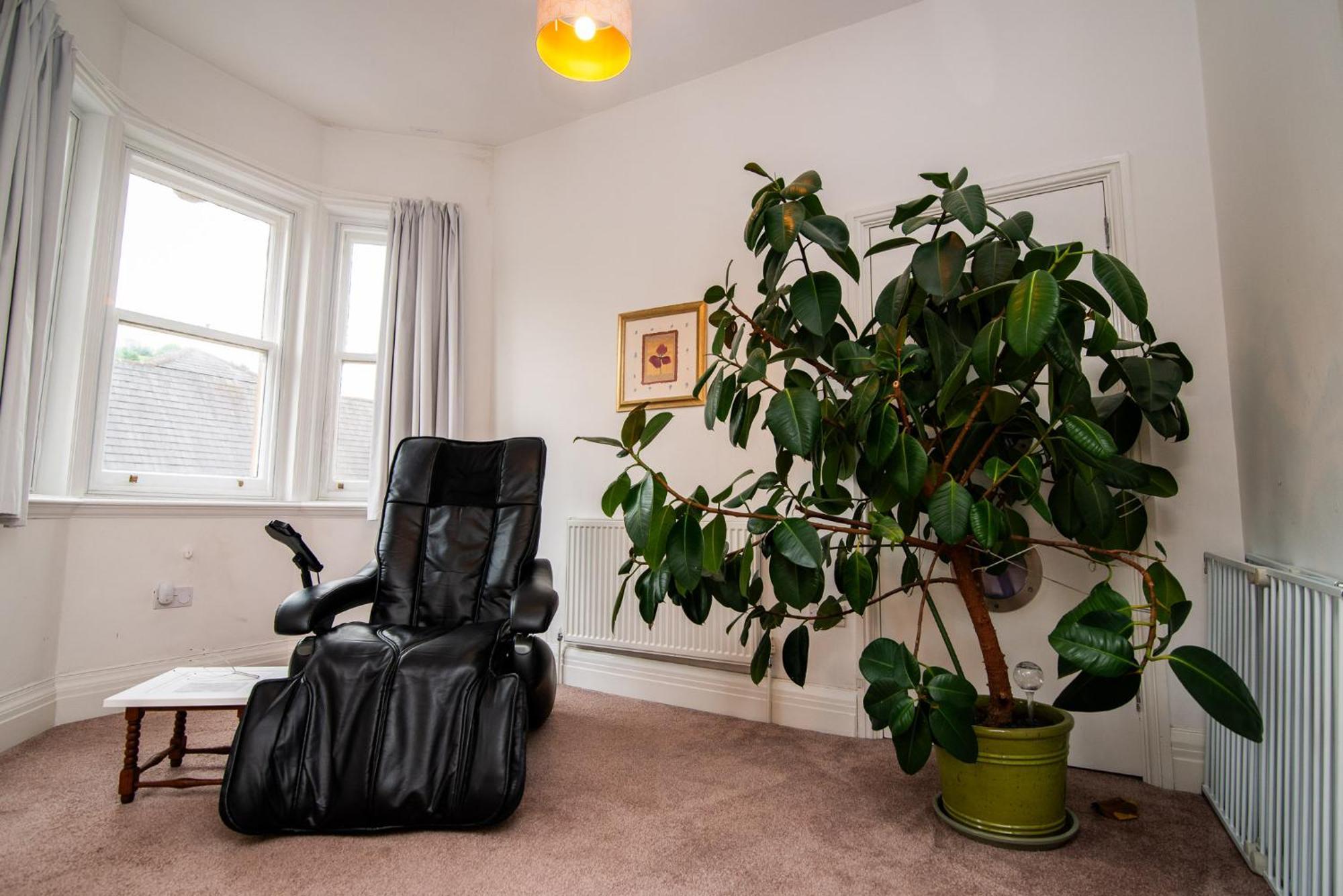 Spacious Retreat With River Views Near Peak District マトロック エクステリア 写真
